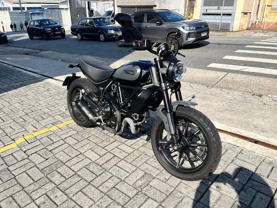 DUCATI SCRAMBLER ICON 